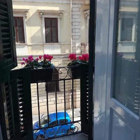 Cairoli 79 Apartamento Bari