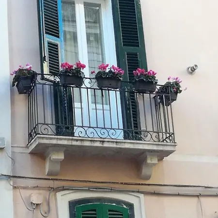 Apartament Cairoli 79 Bari